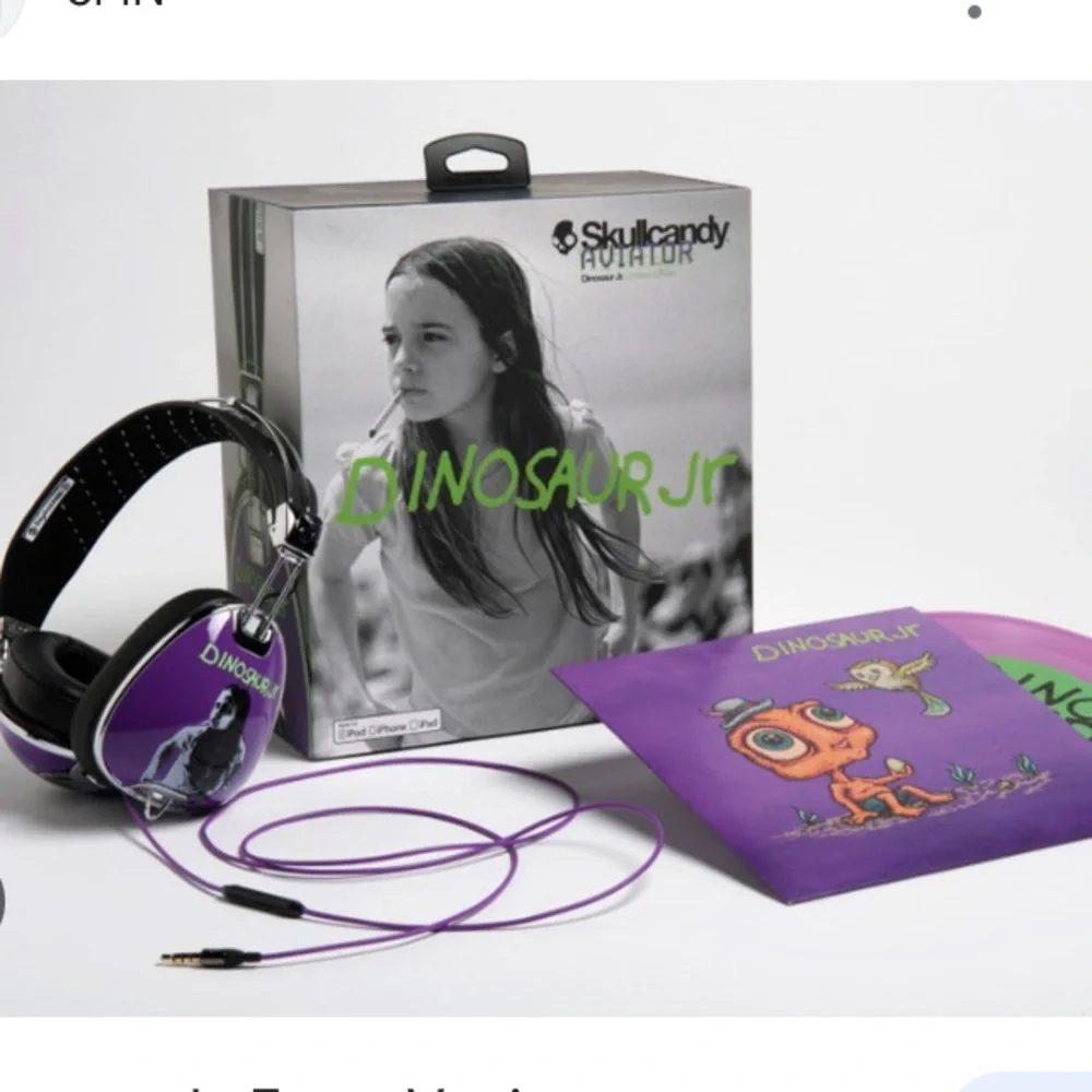 Dinosaur Jr Skullcandy limited edition aviator headphones and 7” inch vinyl - Picture 11 of 11
